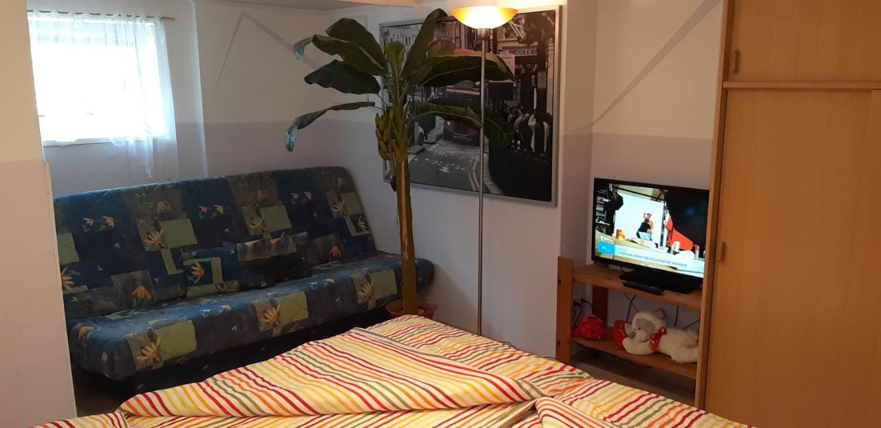 Ferienwohnung Spandau Berlino Esterno foto